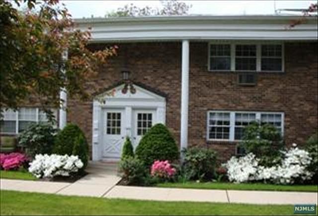 1st image of 7 Ferncroft Park