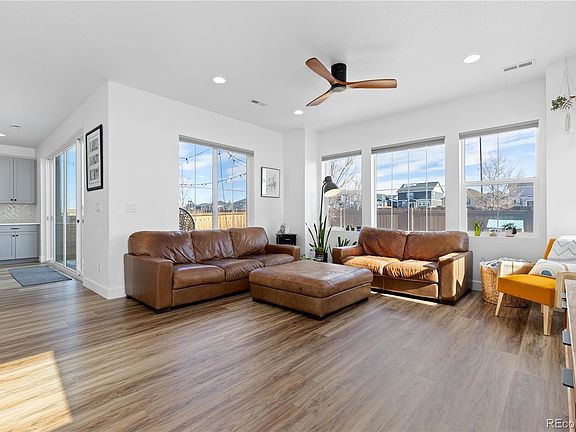 5th image of 664 N Yantley Street