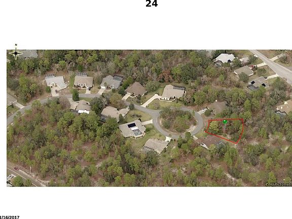 3rd image of 24 Sweetbay Court