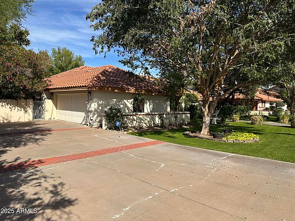 4th image of 4054 E GRANDVIEW Street