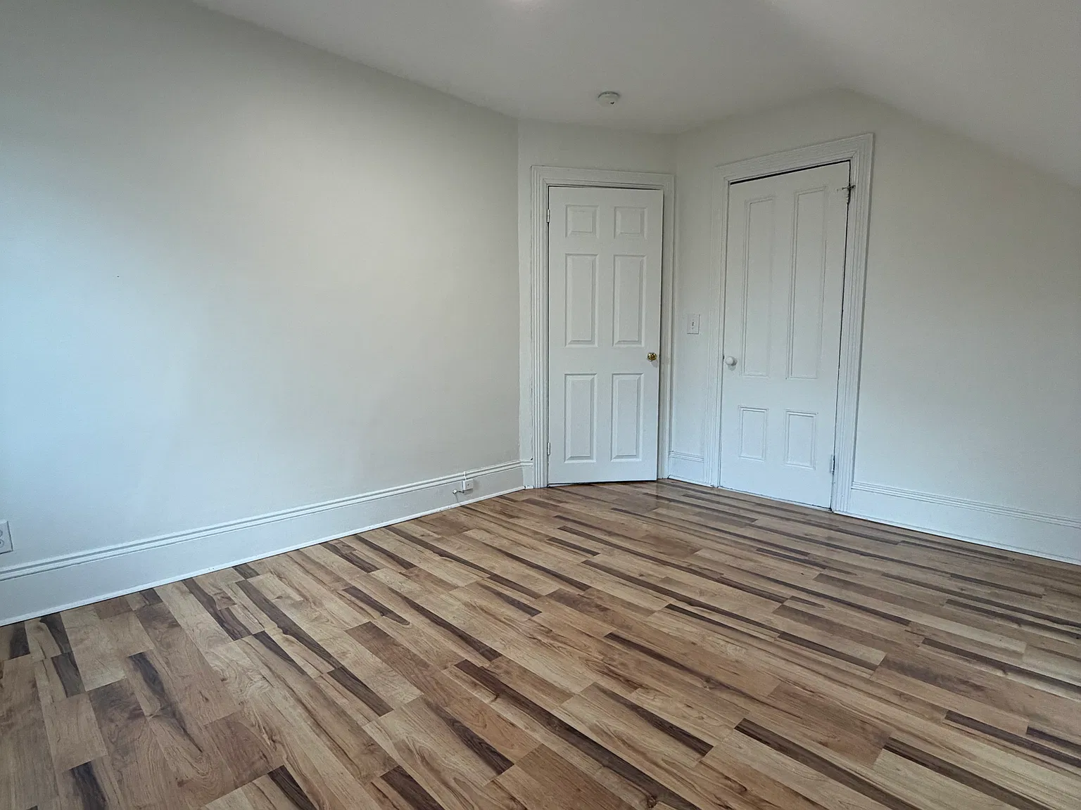 1 bed, $1,050 — Photo 1