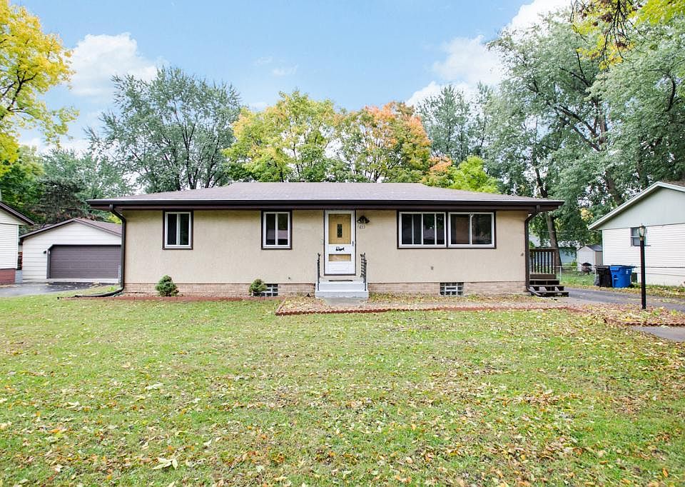 1st image of 7613 Bacon Dr NE