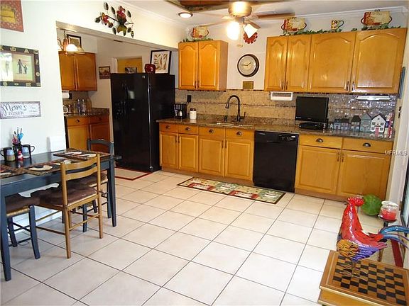 4th image of 882 68th Ave S