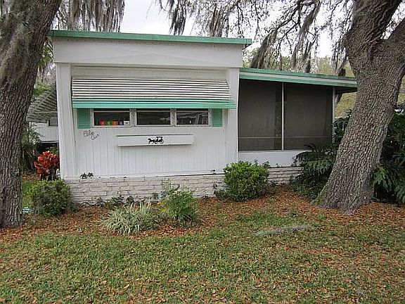 2nd image of 112 Cross Creek Ln #305