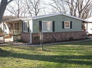 4607 Freeman Rd, Manhattan, KS 66503