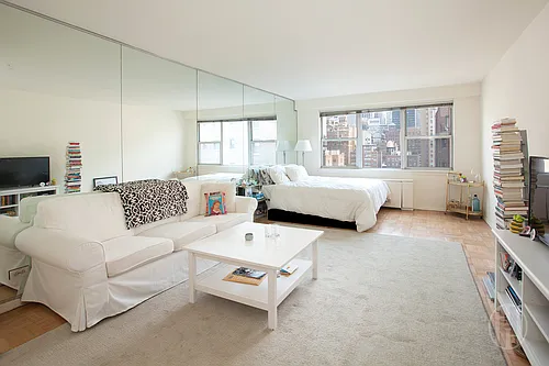 155 E 34th St #15C Photo 1