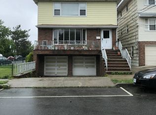 185 W 17th St, Bayonne, NJ 07002