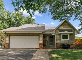 7779 Jeffery Ave S, Cottage Grove, MN 55016