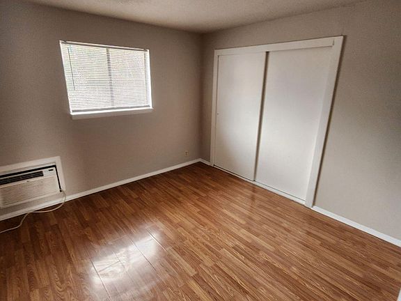 4th image of 4011 Eunice St SW #0