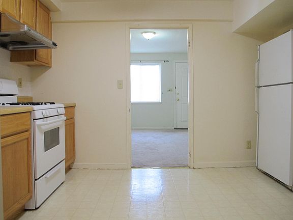 Kitchen door to Living room.
