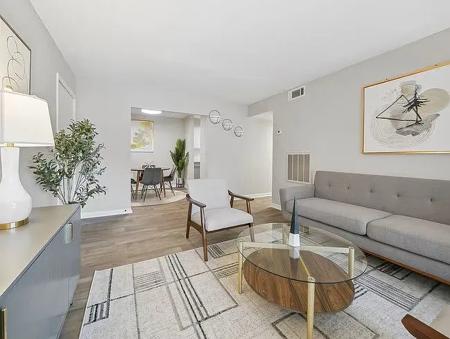 3300 N Ingle Pl — Photo 20