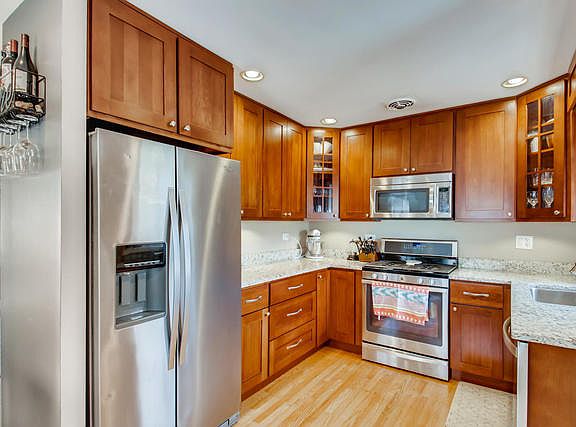 5th image of 8243 N Octavia Ave