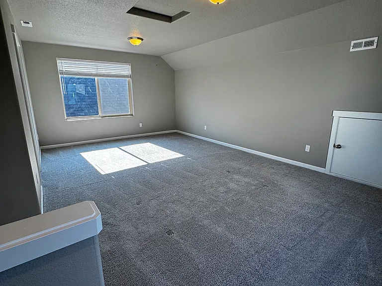 7985 NE Sabo St — Photo 12