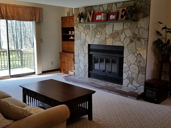 3rd image of 3066 Amberlea Ln