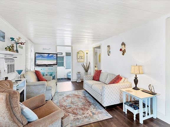 5th image of 4103 12th Street Ct E