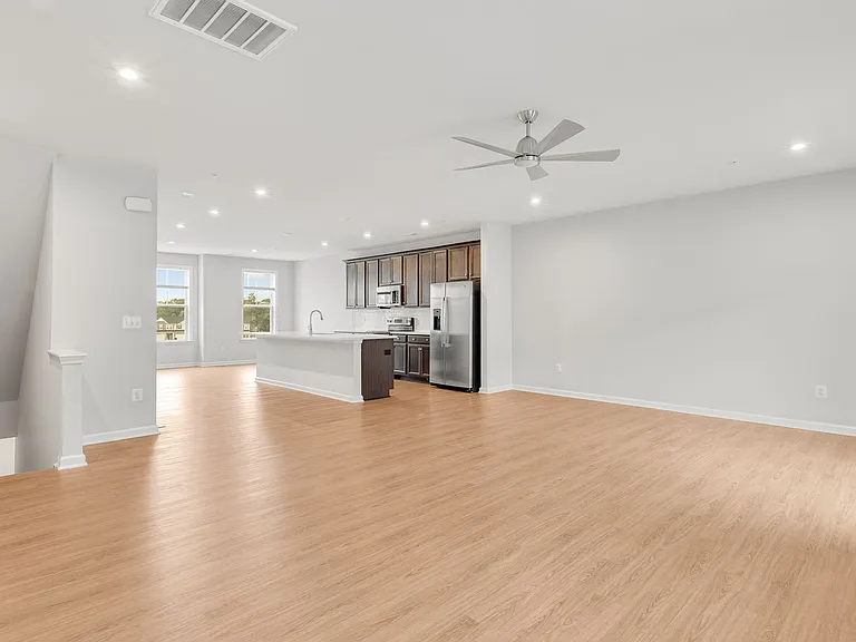 9229 Magellan Pkwy #B — Photo 8