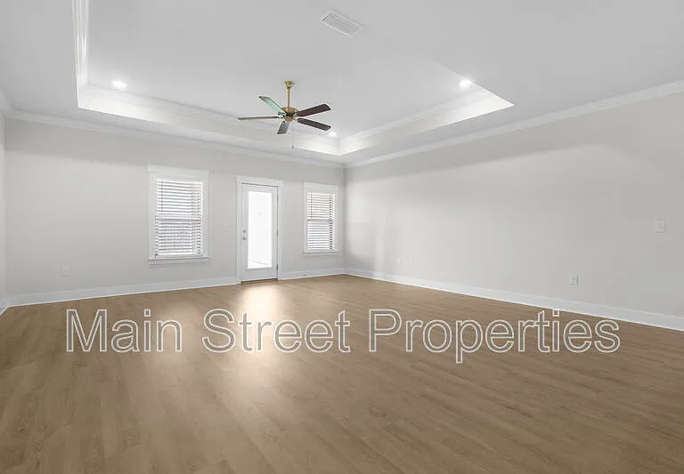 704 Brambling Ct — Photo 10