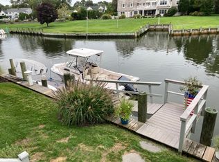 61 Brookside Ave, Riverhead, NY 11901
