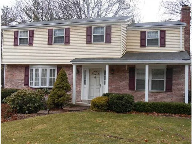 1025 Harvard Rd photo 1