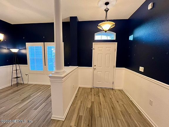 4th image of 353 CRESCENT KEY Drive