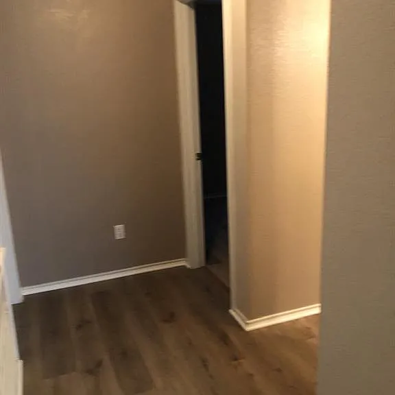 211 Woodley Rd — Photo 6