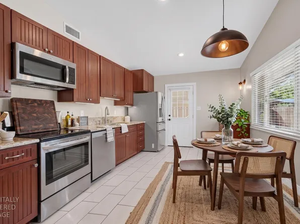 9084 Elm Ave, Orangevale, CA 95662