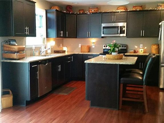 2nd image of 802 S Fork Dr