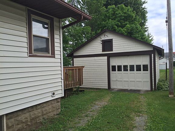 5th image of 221 Bland Ave