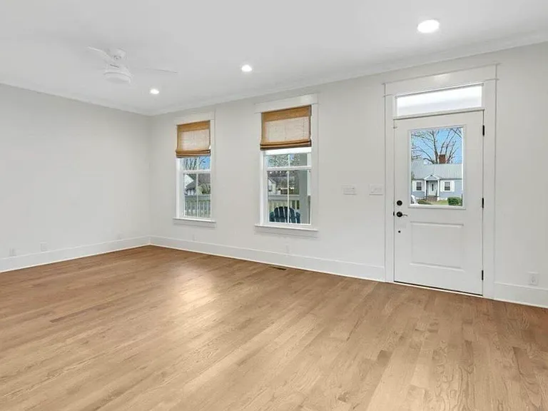 205 Shawnee Trl — Photo 5