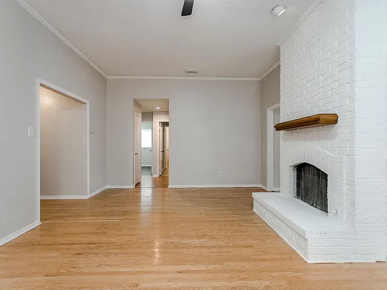 4617 Olympia Dr — Photo 19