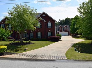 824 Sweden Forest Cv, Hampton, GA 30228