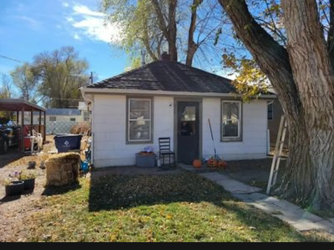 2 bed, 560 sqft, $1,150 — Photo 1