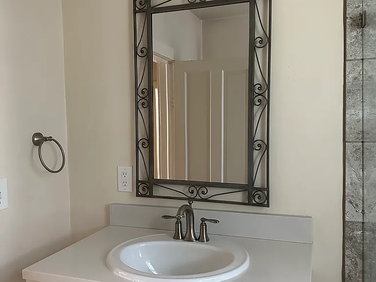 154 E Park Ave — Photo 8