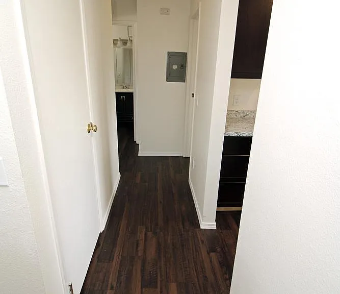 411 Terra Eden St #3 — Photo 8