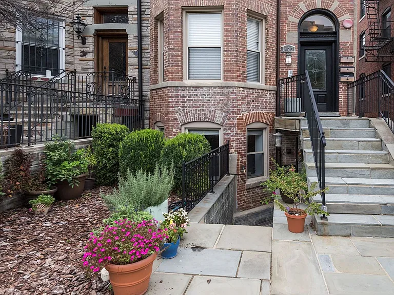 1423 Clifton St NW #1 — Photo 19