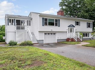 19 Cochrane Cir, Methuen, MA 01844