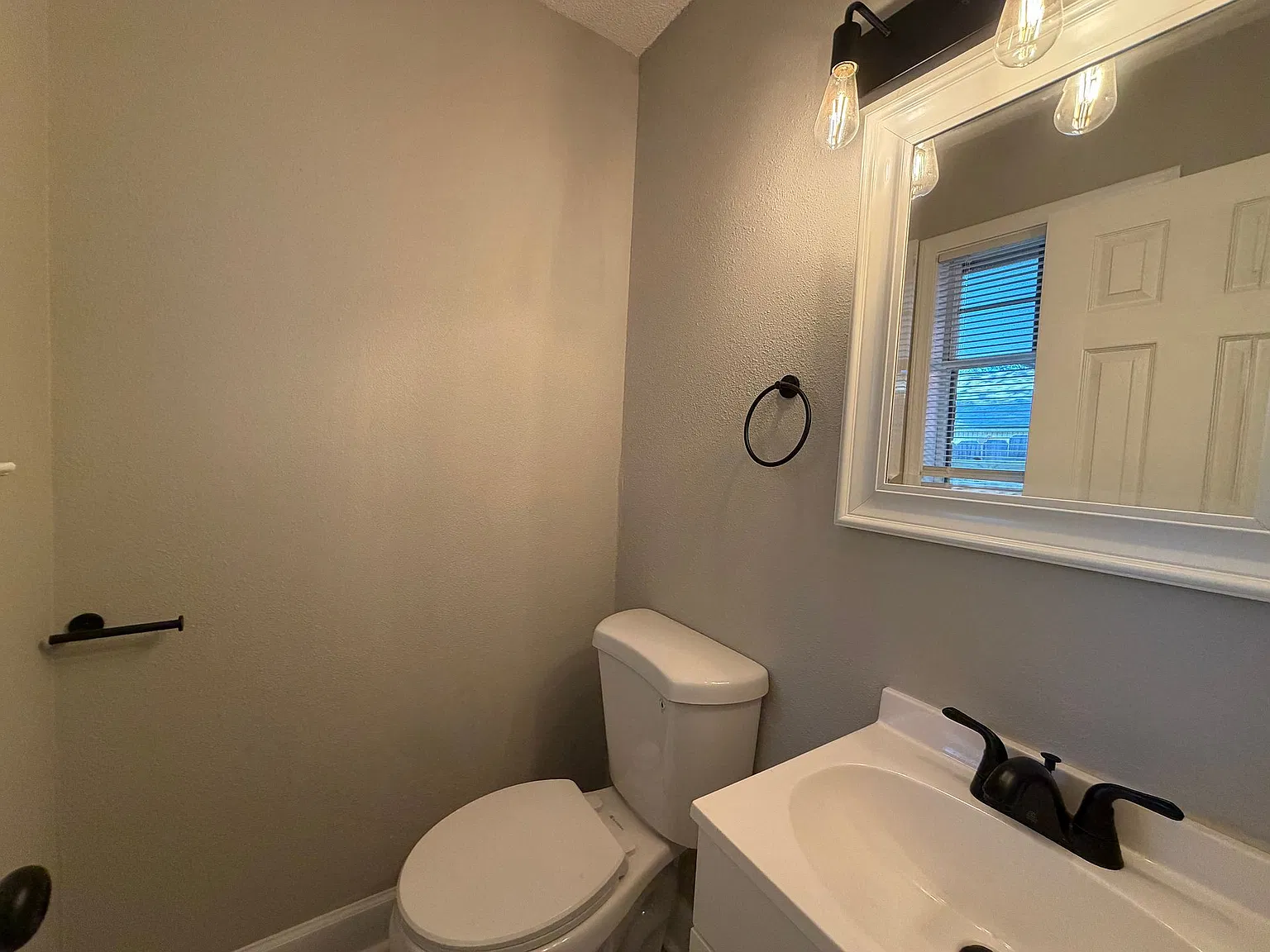 4445 Chuck Avenue — Photo 4