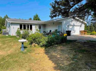 W7937 Cemetery Rd, Pembine, WI 54156