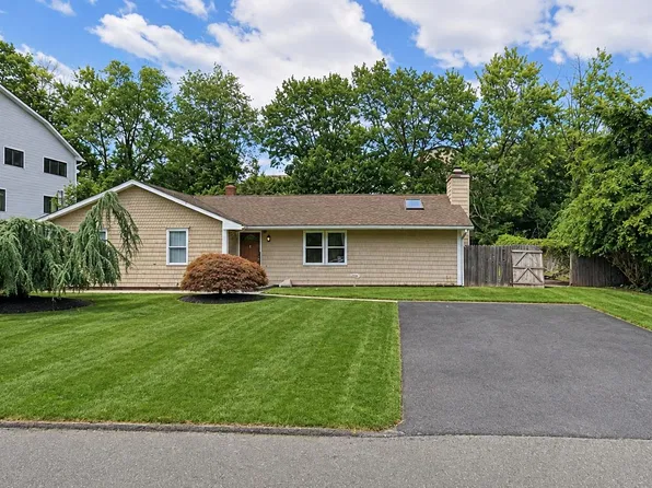 4 Roberts Road, Monsey, NY 10952