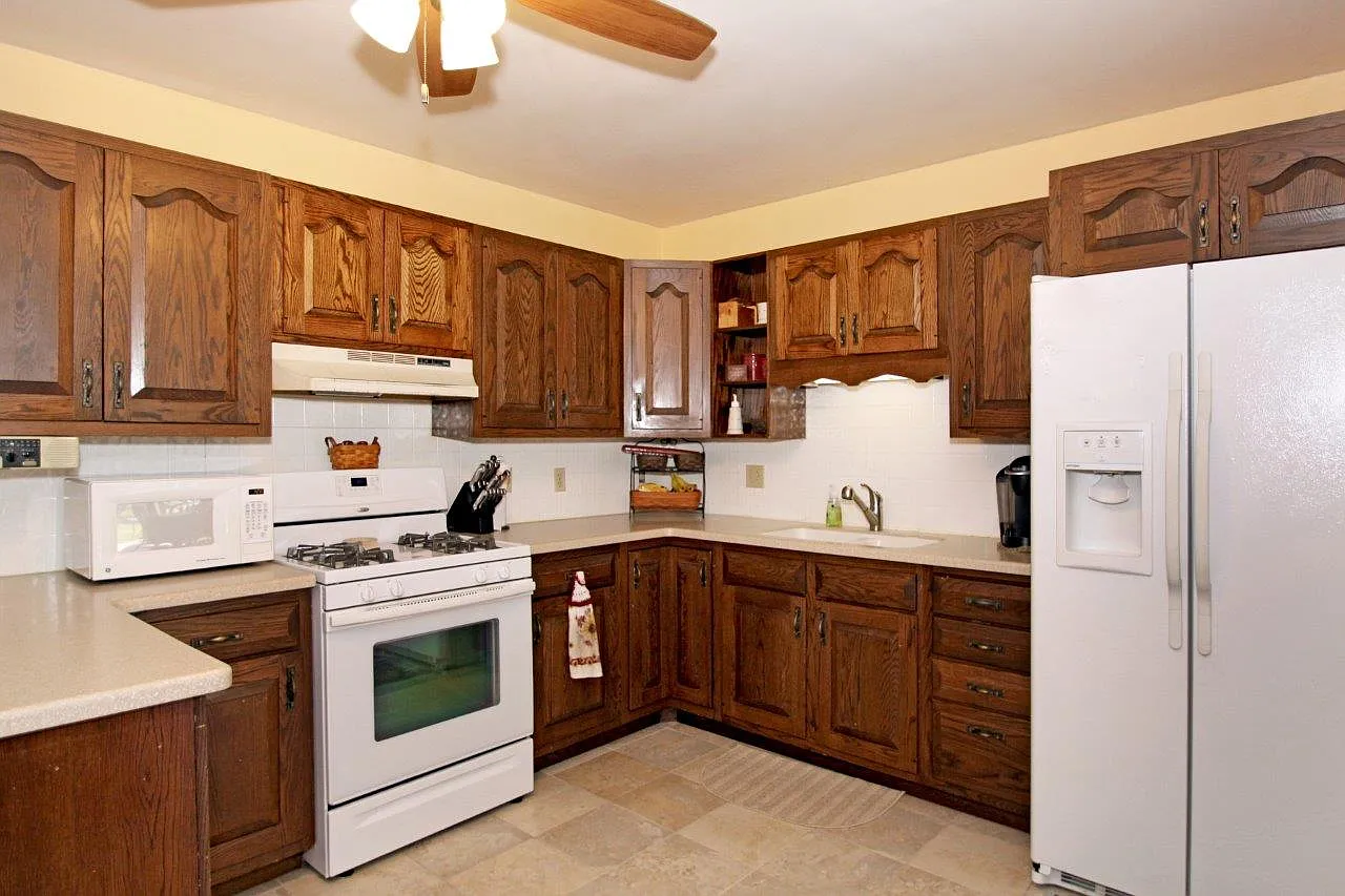 3541 Golfgate Dr photo 1