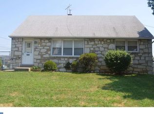 9323 Academy Rd, Philadelphia, PA 19114