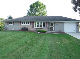 4315 Ravine Dr, Manitowoc, WI 54220