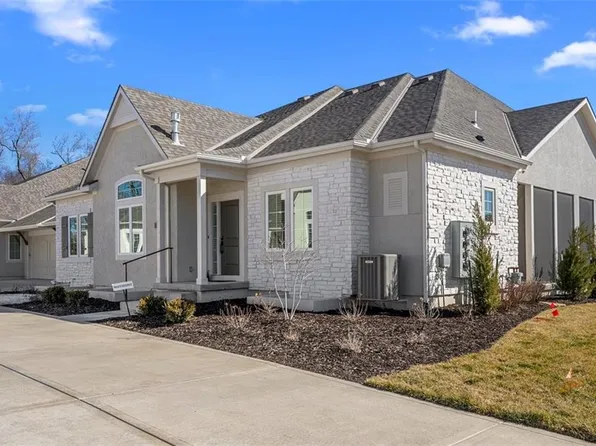 7209 Allman Dr, Shawnee, KS 66217
