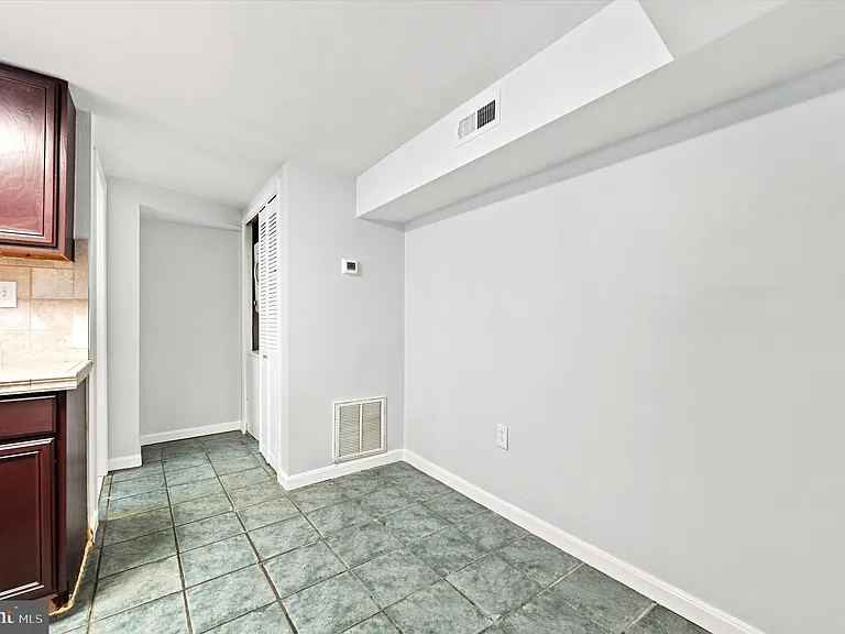 934 New Market St #2 — Photo 8