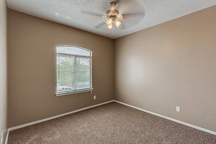 12233 Iverson Ct — Photo 22