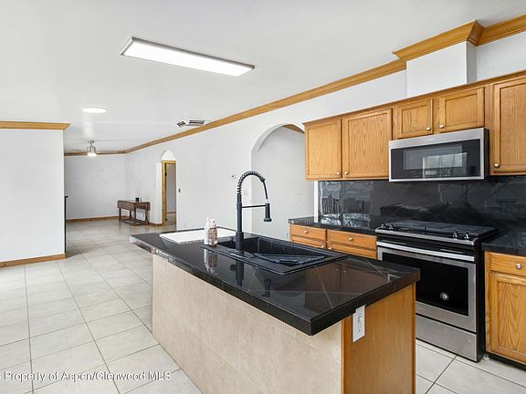 4th image of 220 N Sheryl Dr