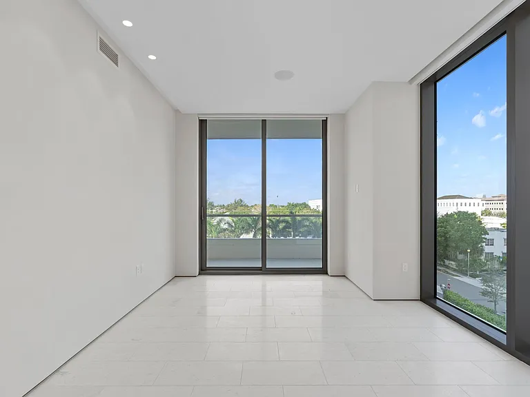 200 Arkona Ct #401 — Photo 3