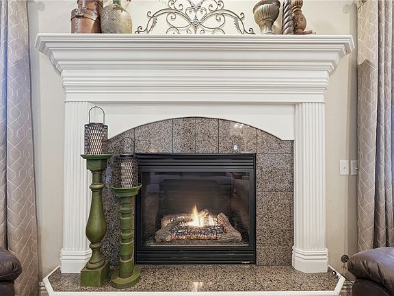 5th image of 5200 SW Ridge Mont Rd