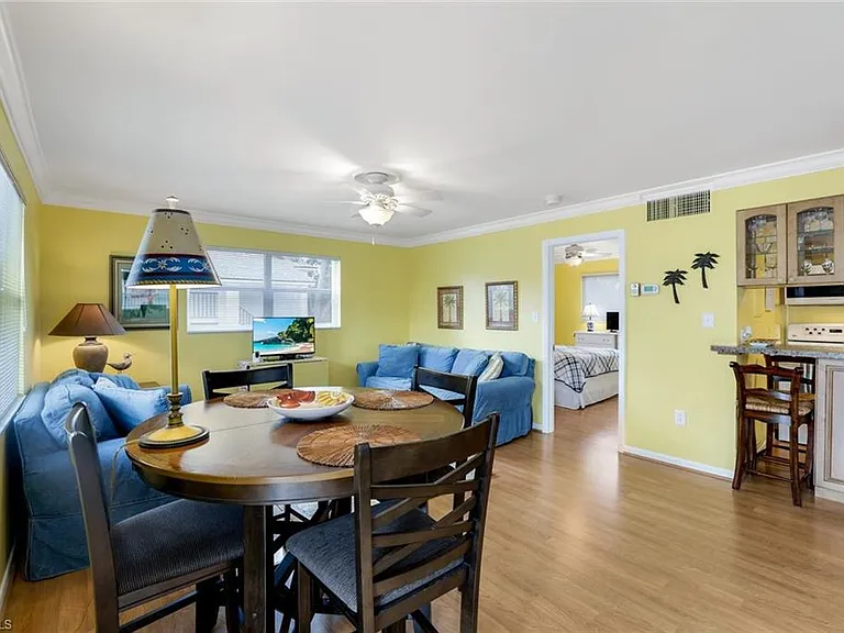 780 10th Ave S #22 — Photo 8