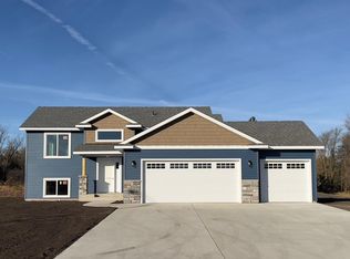 903 8th Ave NE, Rice, MN 56367